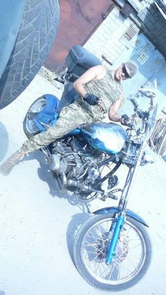  ,   Valentin, 48 ,   