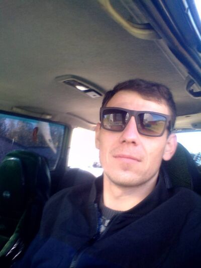  ,   Yvan, 39 ,   