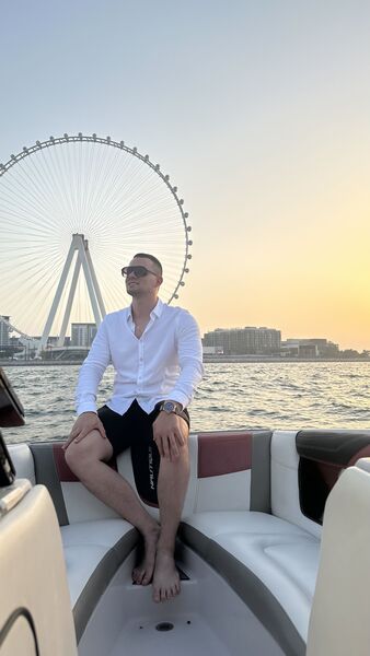  ,   Ivan, 28 ,   ,   