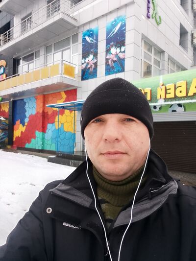  ,   Artem, 37 ,   ,   