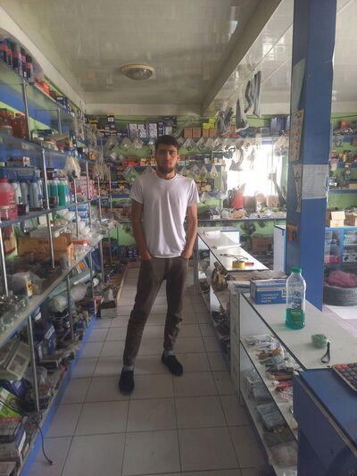  ,   Johongir, 28 ,   ,   
