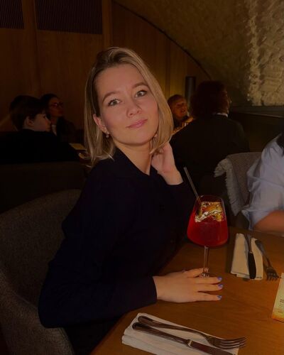  ,   Alina, 30 ,   ,   
