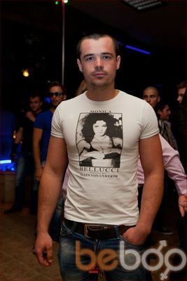  ,   Robert, 37 ,   