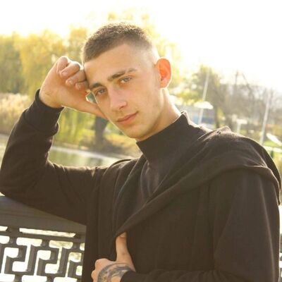   ,   Roman, 21 ,   ,   