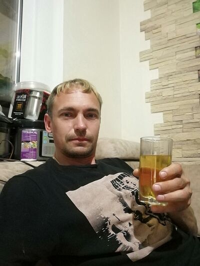  ,   Alexander, 44 ,   ,   