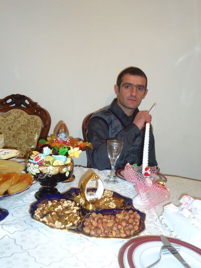  ,   Seryan, 40 ,  