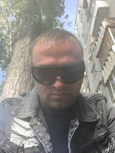  ,   Viktor, 39 ,   ,   , c , 