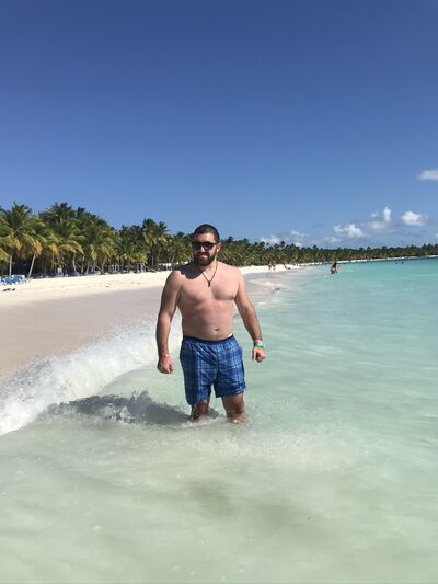  ,   Alex, 32 ,   ,   