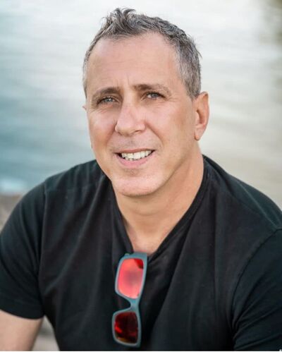  ,   Jamesphilip, 55 ,   c 