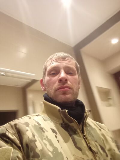  ,   Igor, 39 ,   ,   