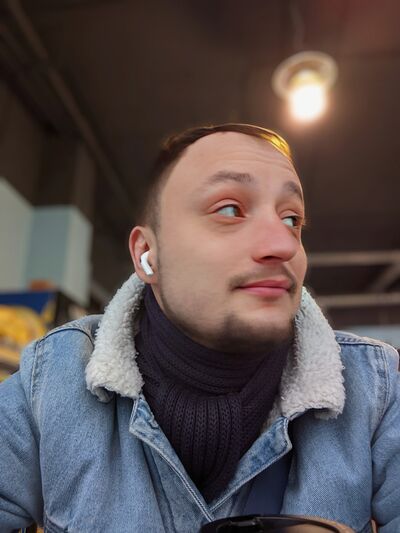  ,   Ujin, 38 ,   