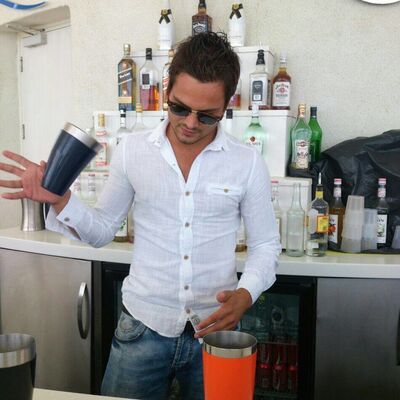  ,   Sergi, 34 ,   