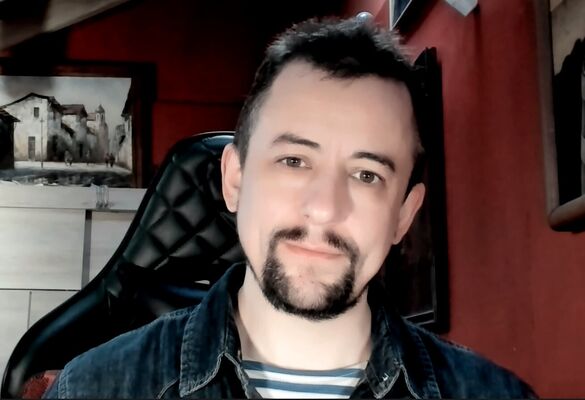  ,   Roberto, 43 ,   ,   , c 