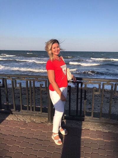  ,   Olga, 53 ,   c 
