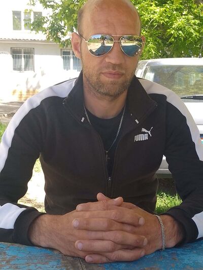  ,   Ivan, 44 ,   ,   , c , 