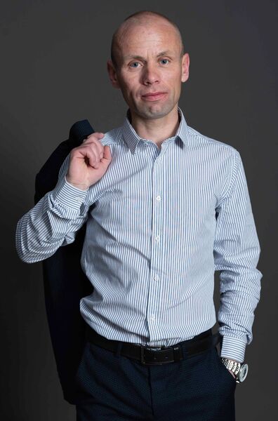  ,   Denis, 44 ,   ,   