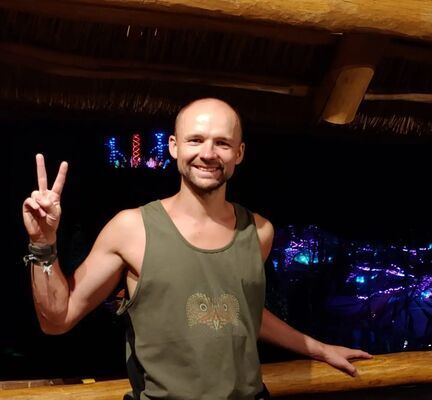  ,   Martin, 40 ,   ,   , c , 