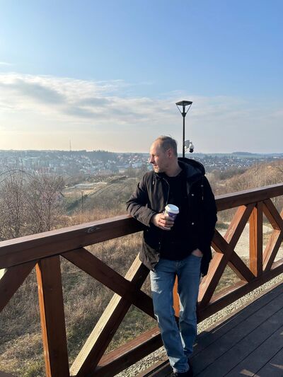  ,   Krzysztof, 38 ,   ,   , c 