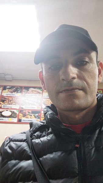  ,   Artur, 39 ,   ,   
