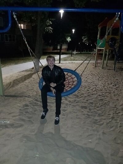  ,   Daniil, 25 ,   ,   , c , 