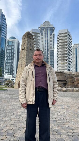 ,   Mikhail, 48 ,   ,   , c , 