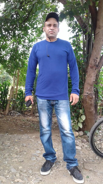  ,   Yordaniel, 44 ,   ,   
