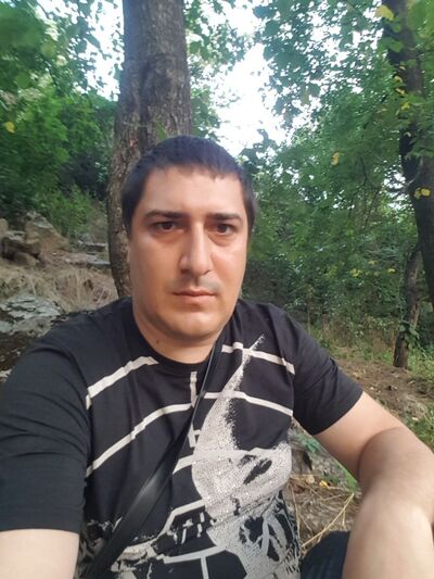  ,   Alik, 37 ,   ,   