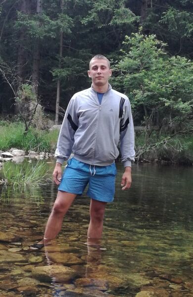  Brzeziny,   , 32 ,   