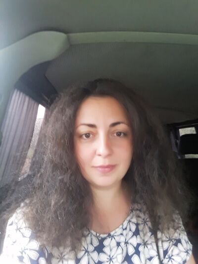  ,   Lidia, 40 ,  
