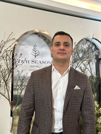  ,   Ali, 33 ,   ,   