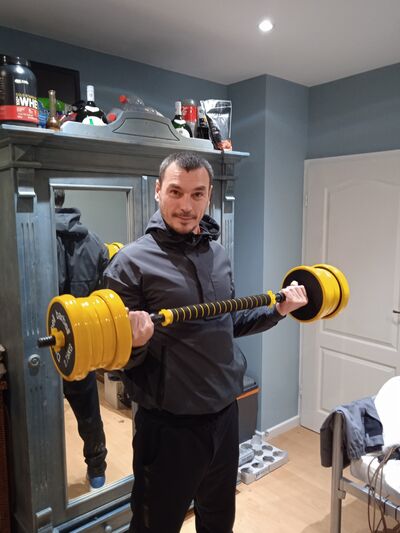  ,   Ianis, 41 ,   ,   