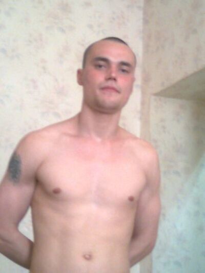  ,   Renat, 33 ,   