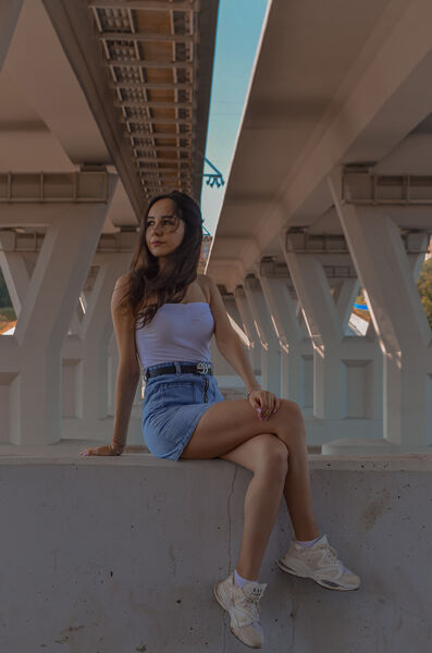  ,   Liyaa, 25 ,     