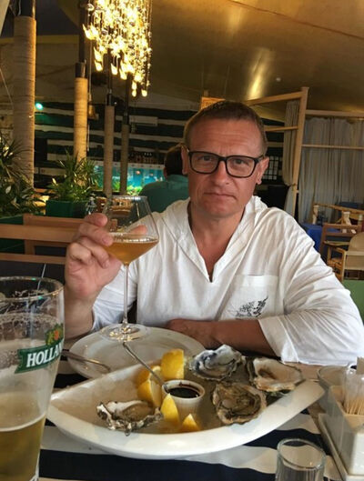  ,   Vlad, 59 ,   ,   , c 