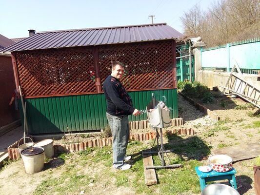  ,   Marik, 49 ,   