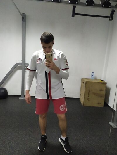  ,   Maxim, 24 ,     , c , 