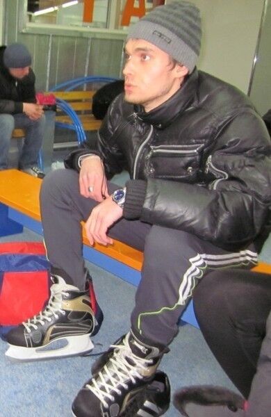  ,   Alexandr, 32 ,   