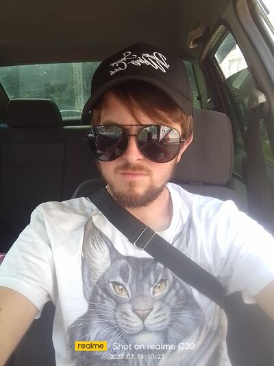  ,   Vlad, 28 ,   ,   