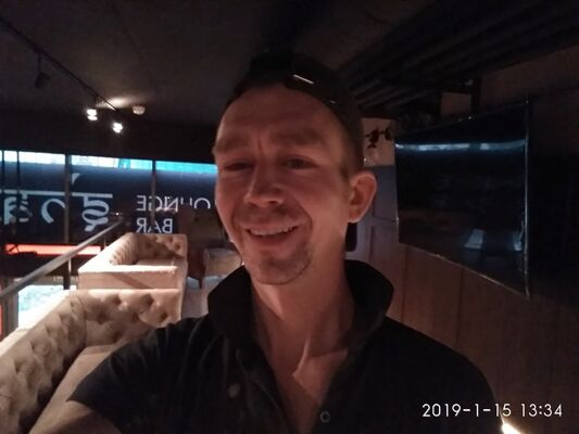  ,   Viktor, 37 ,   ,   , c 