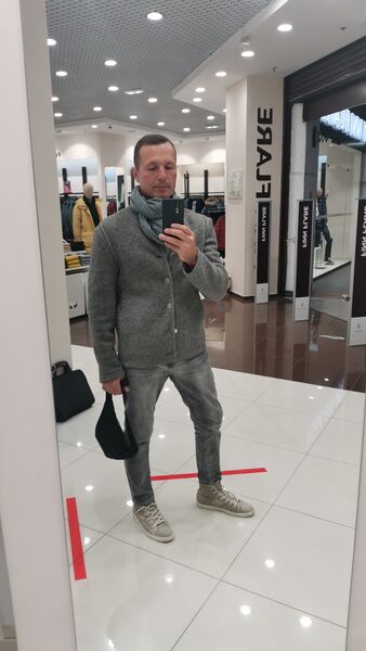  --,   Denis, 42 ,   ,   , c , 