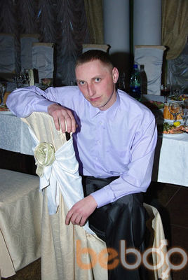  ,   Nik, 42 ,   