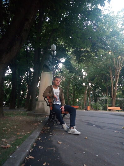  ,   Adrian, 26 ,   ,   , c 