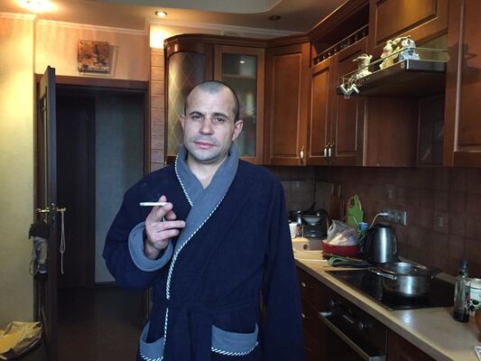  ,   Ivanivanuski, 39 ,   ,   