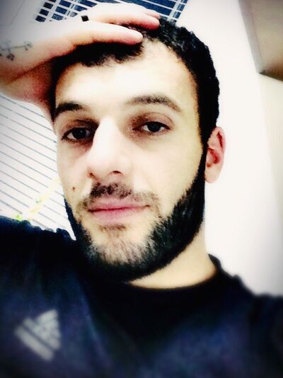  ,   Artur, 34 ,   