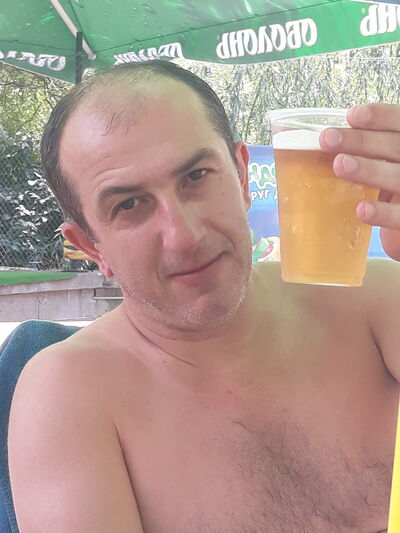  ,   Mamuka, 47 ,   