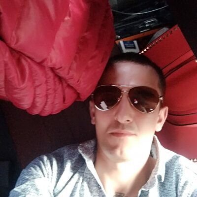  ,   Alex, 41 ,   ,   , c , 