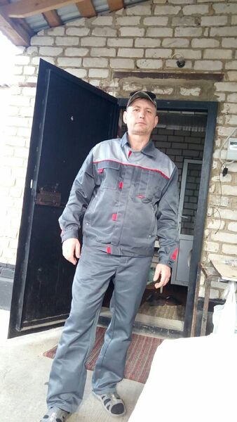  ,   Viktor, 53 ,   ,   