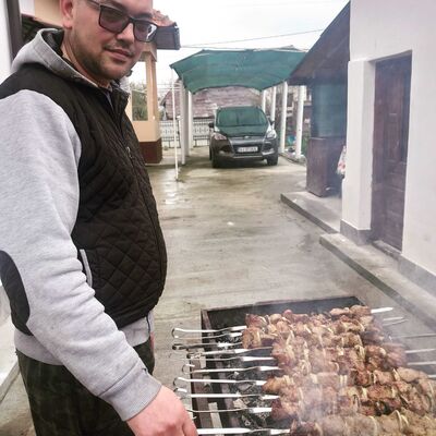  Targu Jiu,   Iaroslav, 41 ,     , c 