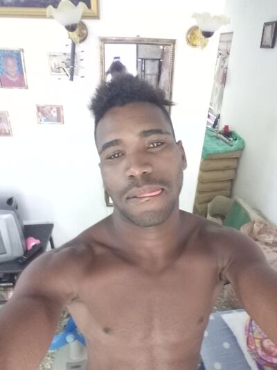  ,   Lazaro, 36 ,   ,   