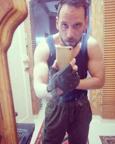  ,   Ahmed, 40 ,   ,   , c 